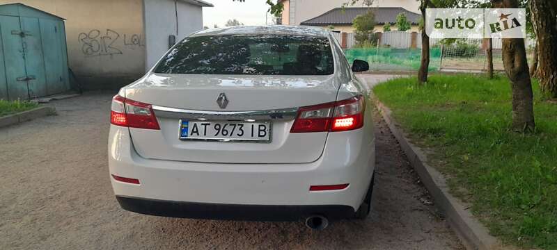 Седан Renault Latitude 2012 в Богородчанах