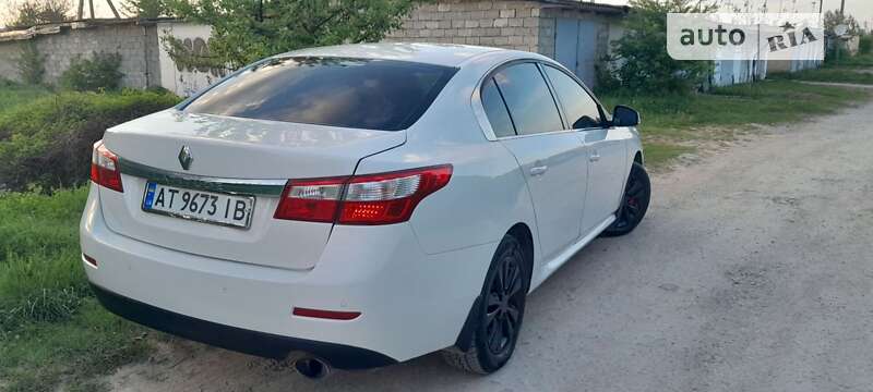 Седан Renault Latitude 2012 в Богородчанах