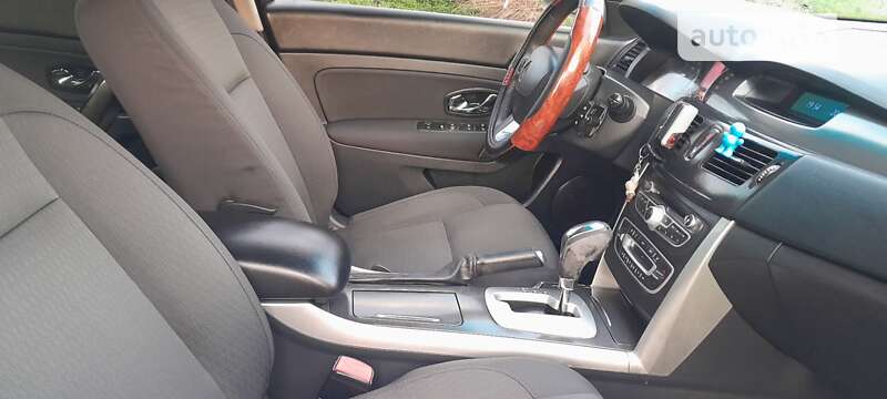 Седан Renault Latitude 2012 в Богородчанах