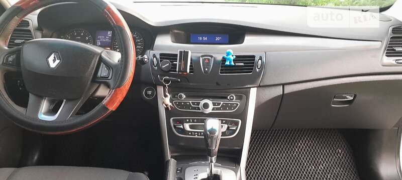 Седан Renault Latitude 2012 в Богородчанах