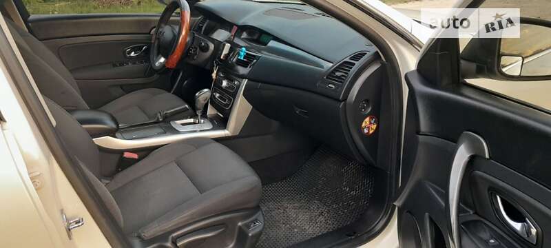 Седан Renault Latitude 2012 в Богородчанах
