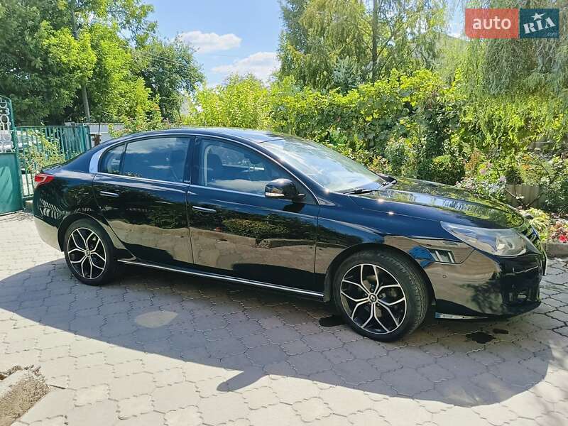 Renault Latitude 2014