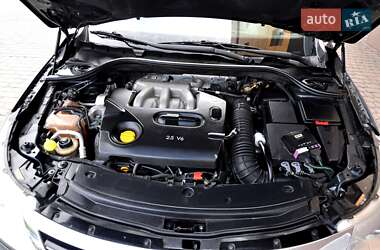 Седан Renault Latitude 2010 в 