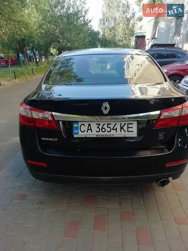 Renault Latitude 2012