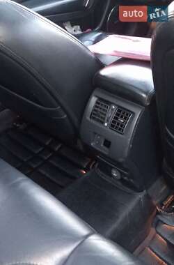 Седан Renault Latitude 2010 в 