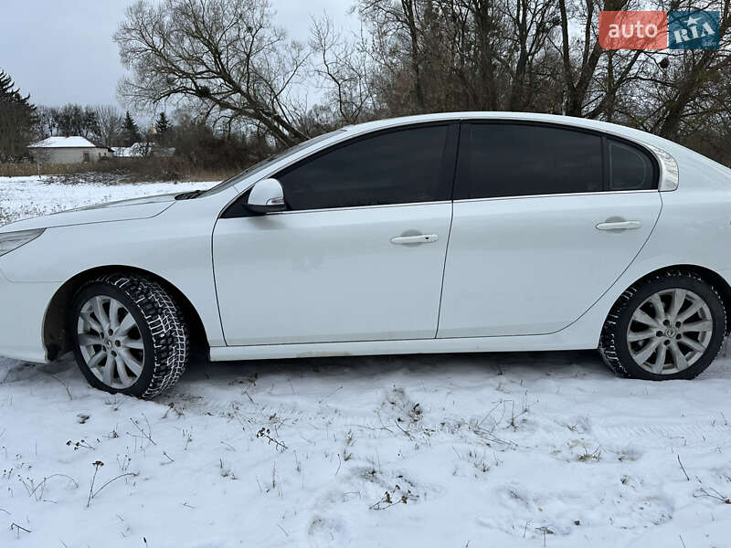 Седан Renault Latitude 2011 в Сумах фото 4 Седан Renault Latitude 2011 в Сумах