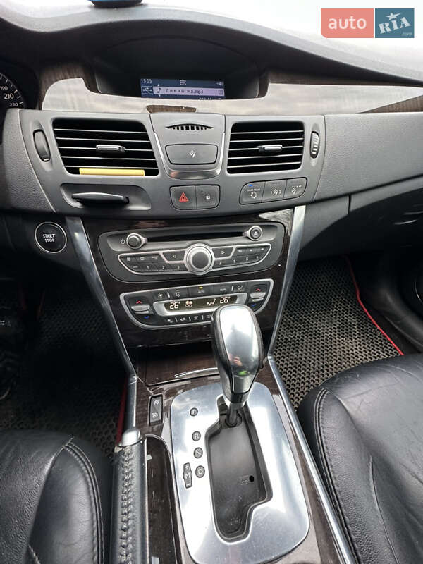 Седан Renault Latitude 2011 в Сумах фото 10 Седан Renault Latitude 2011 в Сумах