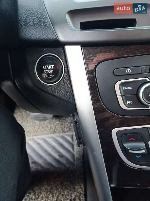 Седан Renault Latitude 2015 в Калиновке