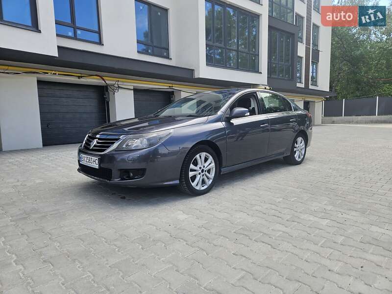 2011 Renault Latitude, VIN VF1LTF206UC247524:plate — фото 1 (autoria)