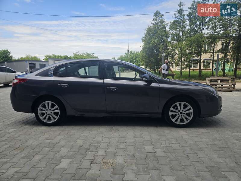 Седан Renault Latitude 2011 в Хмельницком