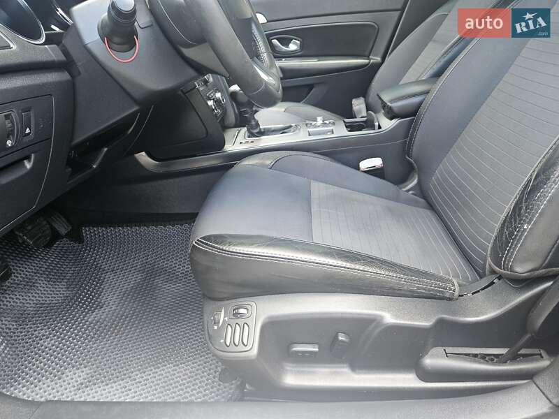 Седан Renault Latitude 2011 в Хмельницком