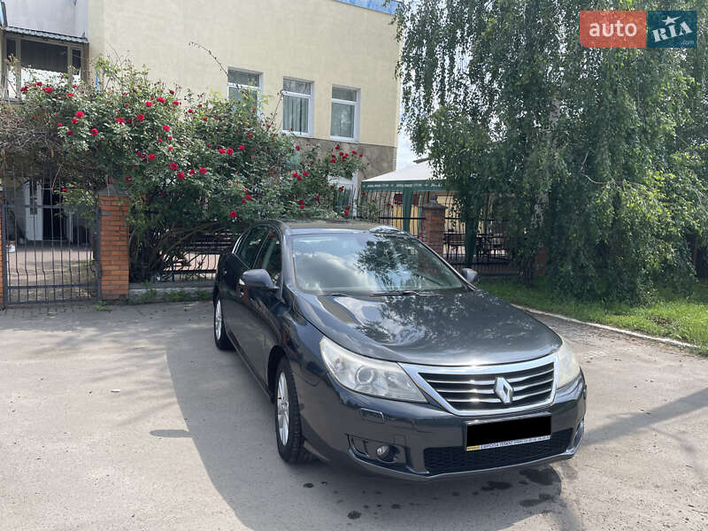 Renault Latitude 2012