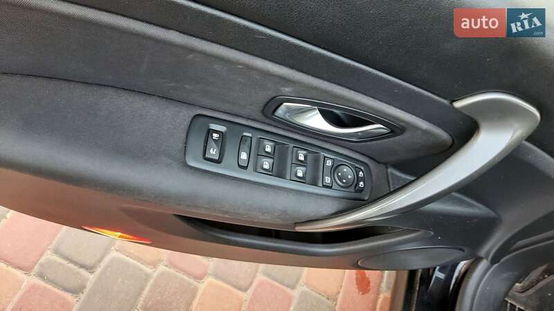 Седан Renault Latitude 2011 в Борисполе