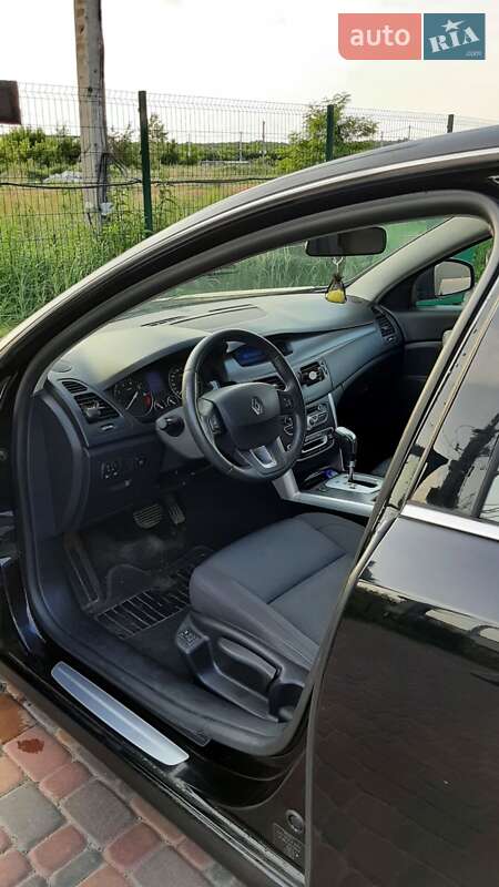 Седан Renault Latitude 2011 в Борисполе