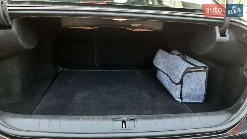 Седан Renault Latitude 2011 в Борисполе