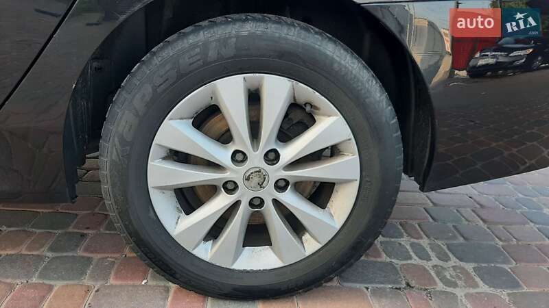 Седан Renault Latitude 2011 в Борисполе