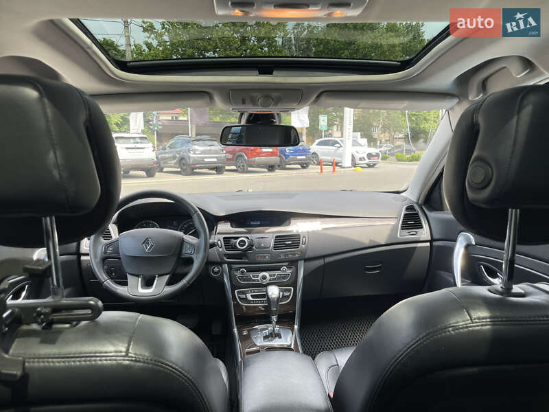 Седан Renault Latitude 2011 в Одессе