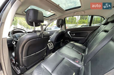 Седан Renault Latitude 2011 в 