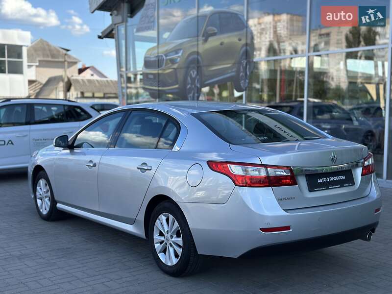 Седан Renault Latitude 2011 в Киеве