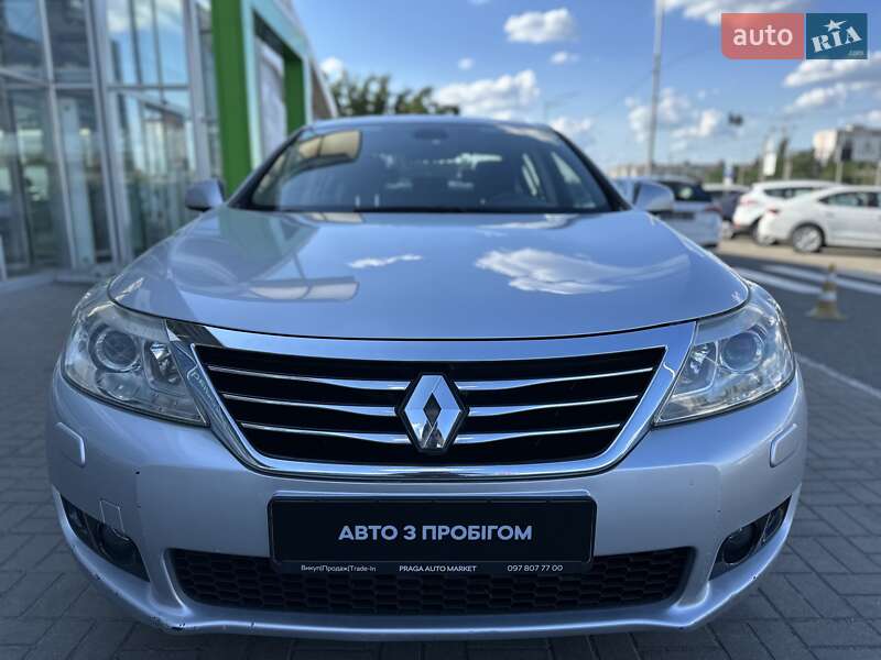 Седан Renault Latitude 2011 в Киеве