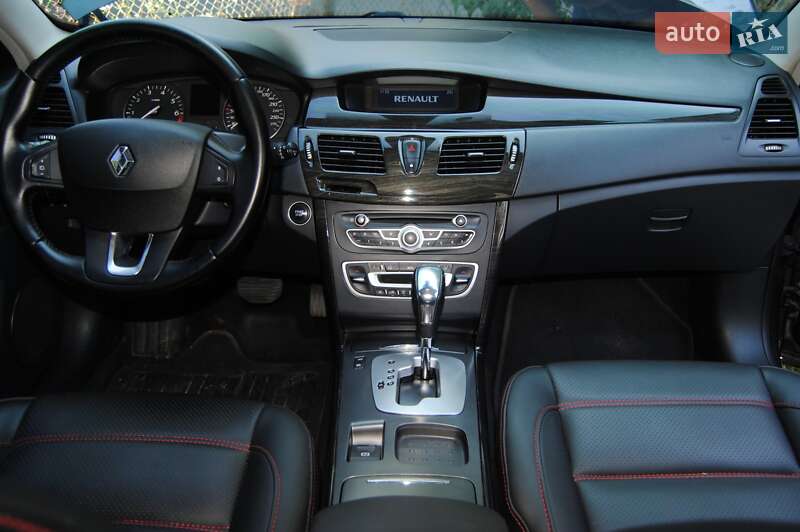 Седан Renault Latitude 2012 в Хмельницком