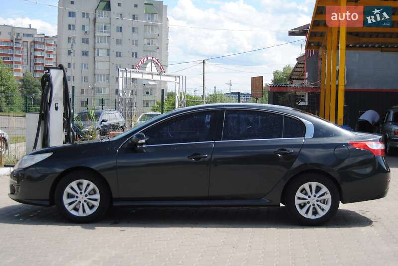 Седан Renault Latitude 2012 в Хмельницком