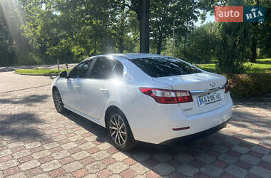 Седан Renault Latitude 2018 в 