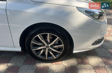 Седан Renault Latitude 2018 в 