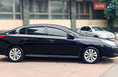 Седан Renault Latitude 2011 в 