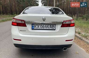 Седан Renault Latitude 2011 в 