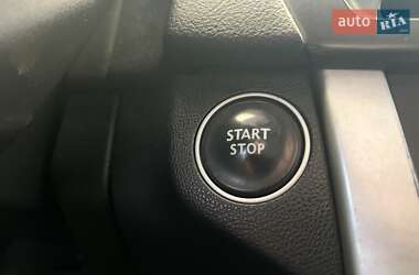 Седан Renault Latitude 2011 в 