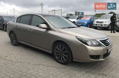 Седан Renault Latitude 2011 в 