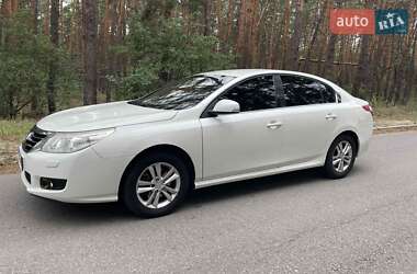 Седан Renault Latitude 2011 в Харькове