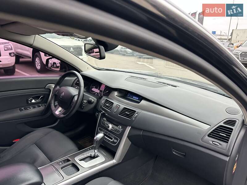 Седан Renault Latitude 2012 в Києві