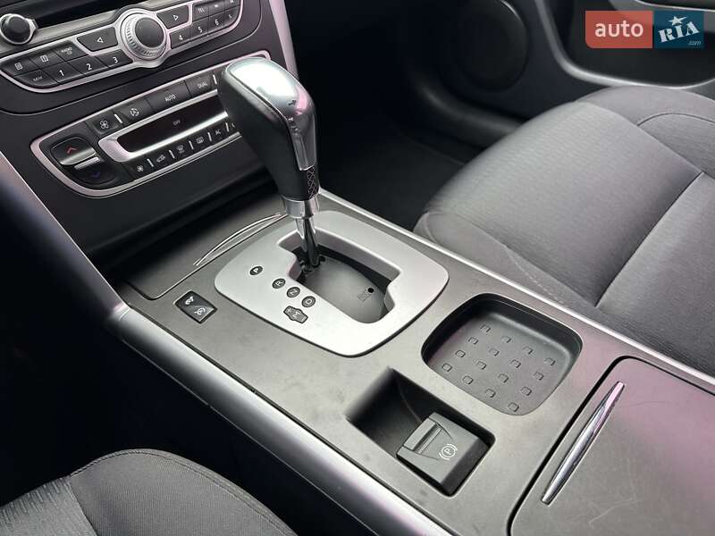 Седан Renault Latitude 2012 в Києві