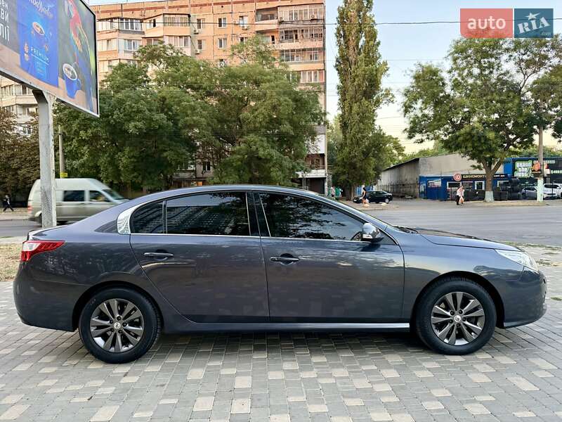 Седан Renault Latitude 2011 в Одесі