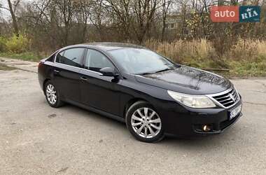 Седан Renault Latitude 2012 в Львове