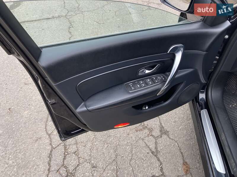 Седан Renault Latitude 2012 в Львове фото 12 Седан Renault Latitude 2012 в Львове