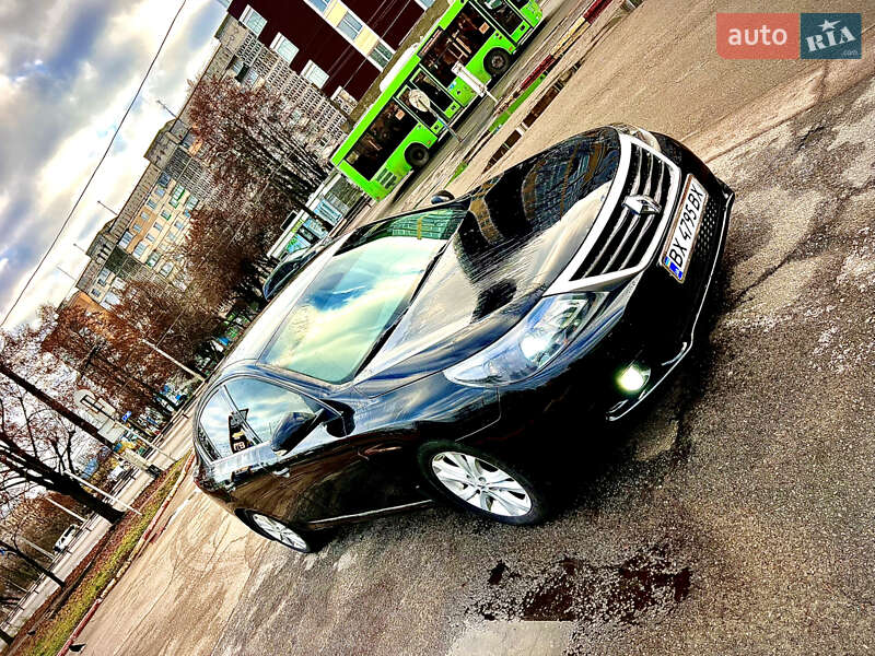 Renault Latitude 2011 Renault Latitude 2011