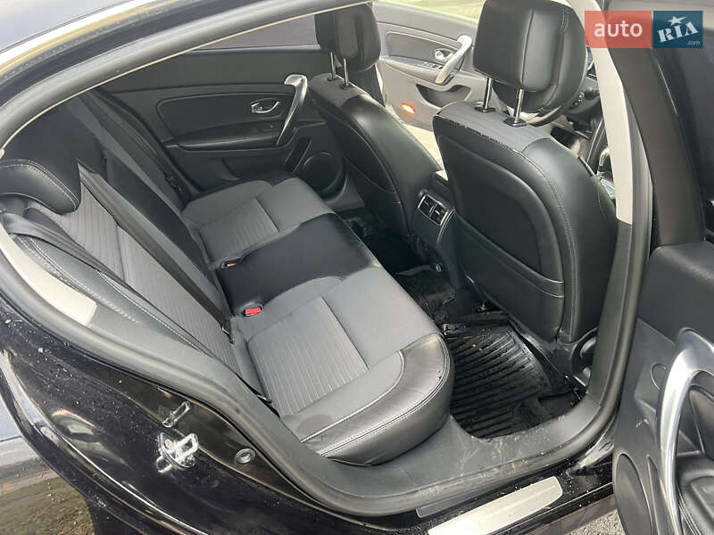 Седан Renault Latitude 2011 в Житомире