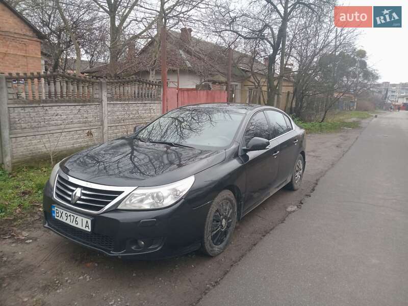 Renault Latitude 2011