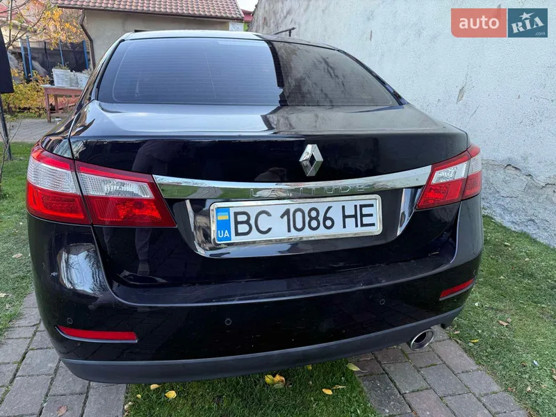 Renault Latitude 2011