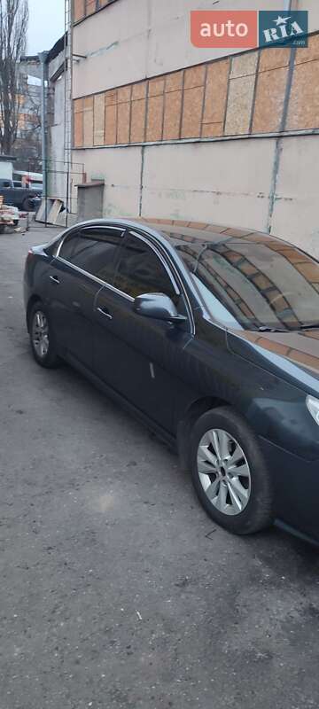 2011 Renault Latitude, VIN VF1ABL21AUC262183:plate — фото 1 (autoria)