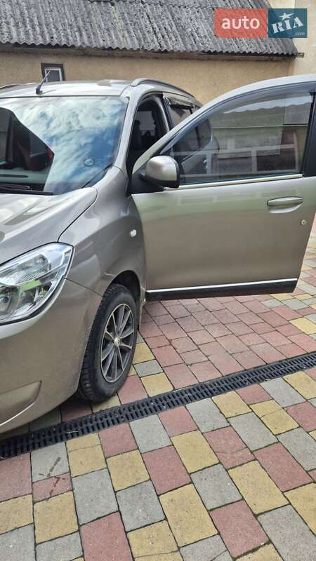 Минивэн Renault Lodgy 2015 в Ужгороде фото 4 Минивэн Renault Lodgy 2015 в Ужгороде