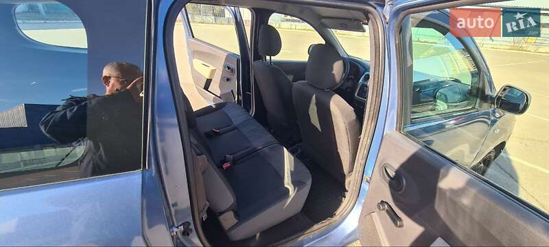 Мінівен Renault Lodgy 2014 в Львові фото 11 Мінівен Renault Lodgy 2014 в Львові