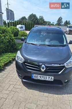 Мінівен Renault Lodgy 2015 в Дніпрі