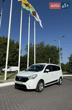 Минивэн Renault Lodgy 2016 в 