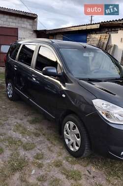 Минивэн Renault Lodgy 2016 в 