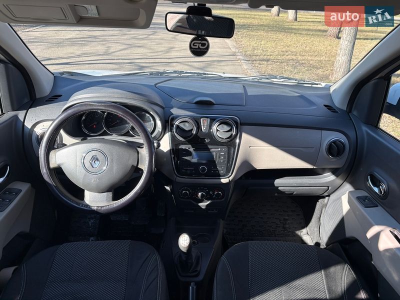 Минивэн Renault Lodgy 2015 в Киеве