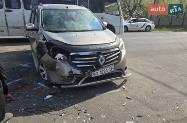 Минивэн Renault Lodgy 2015 в Ужгороде